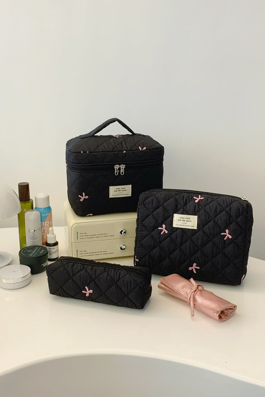 3 Piece Bow Quilted Cloth Storage Bag Set - The Daily Makeover