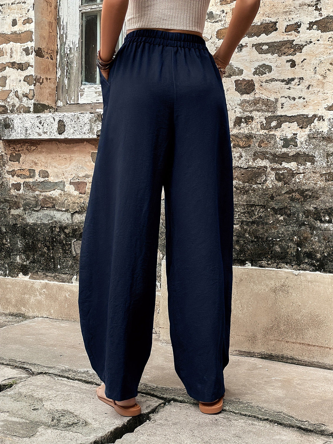 Elastic Waist Pants with Pockets - The Daily Makeover