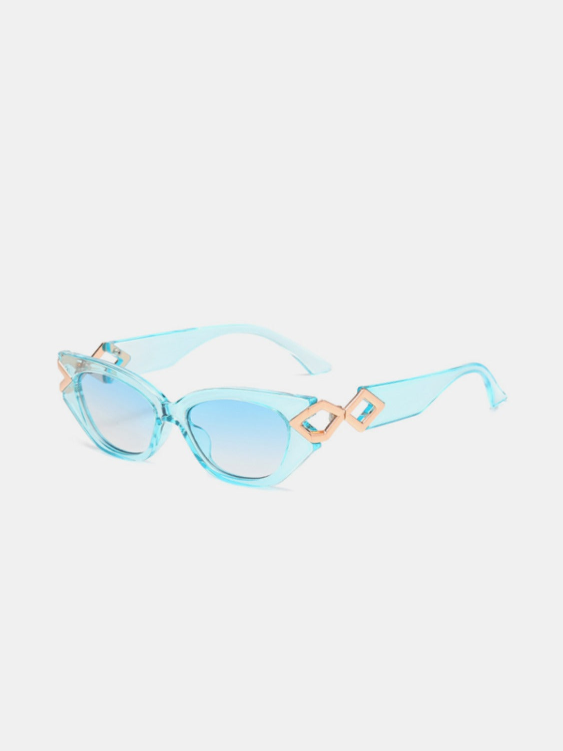 Polycarbonate Frame Cat-Eye Sunglasses - The Daily Makeover