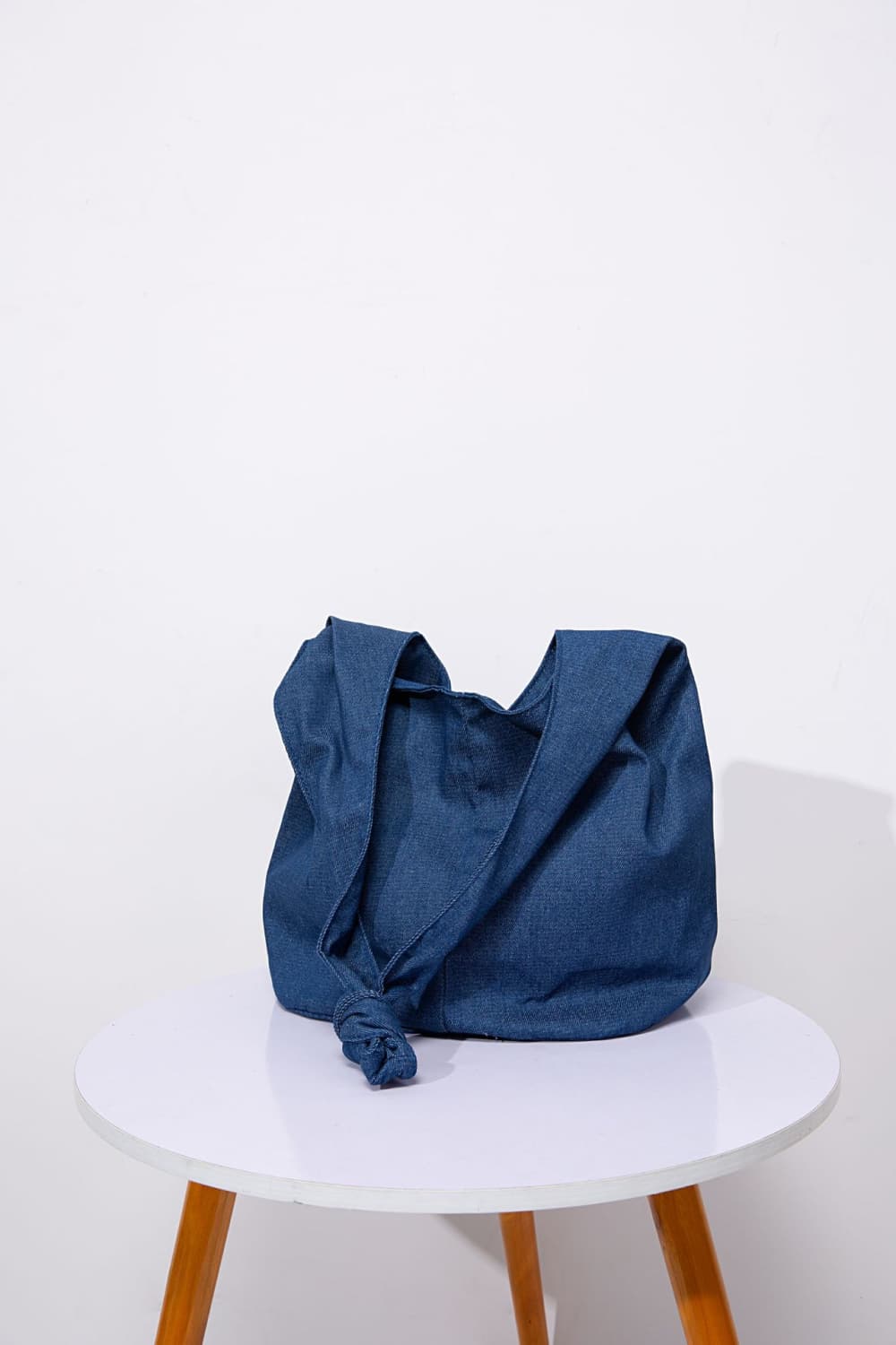Large Canvas Crossbody Bag - The Daily Makeover