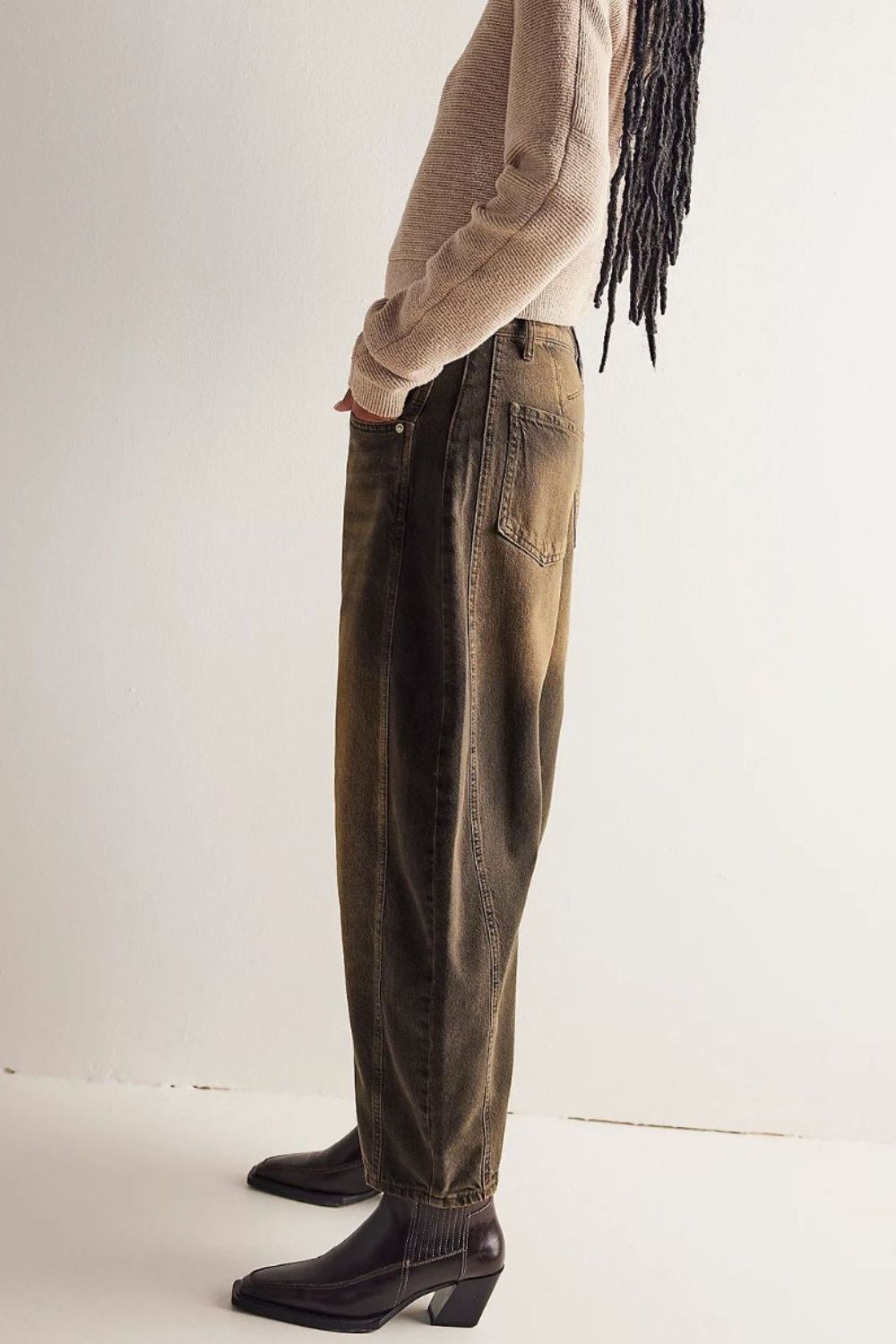 Wide Leg Jeans with Pockets - The Daily Makeover