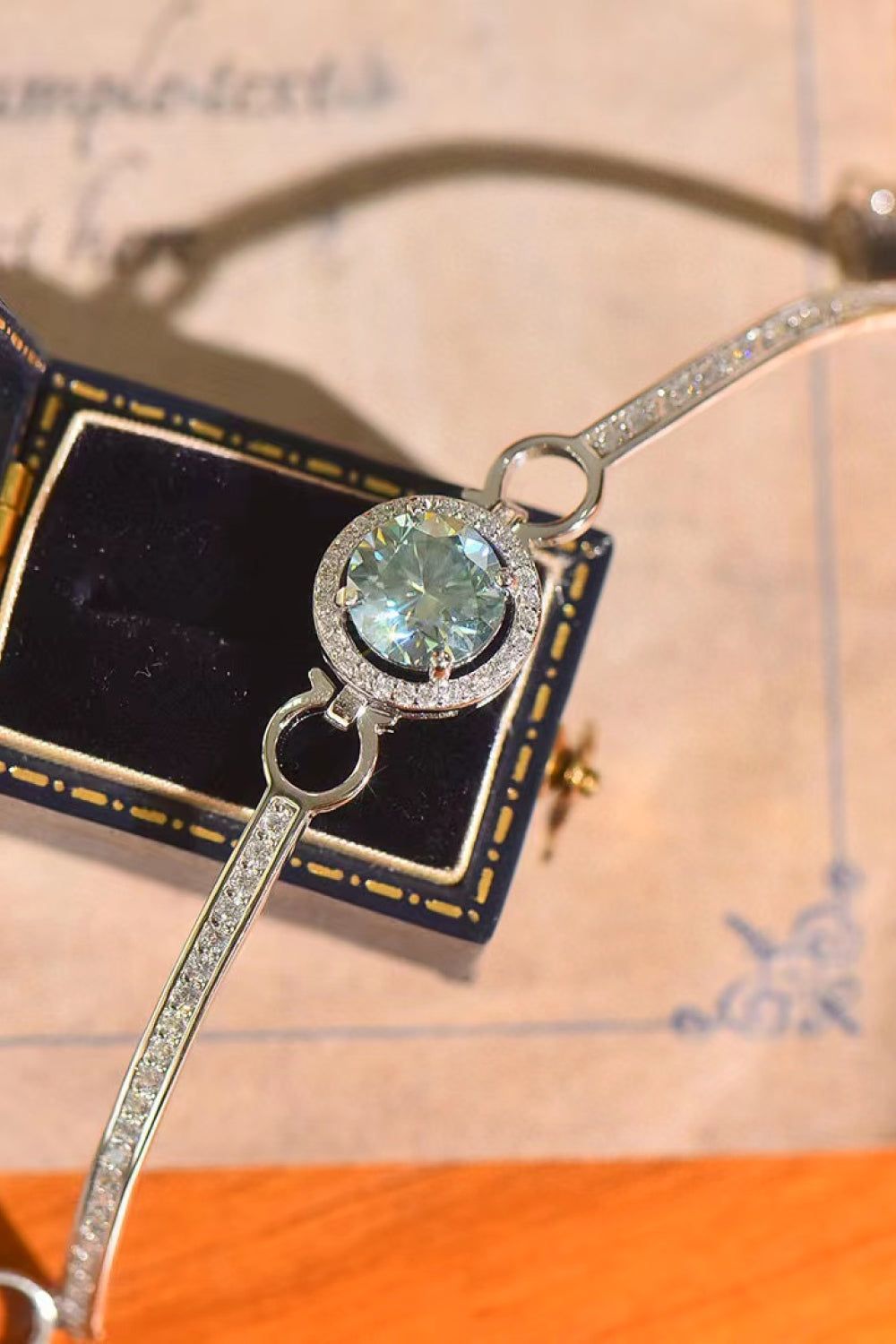 2 Carat Moissanite Platinum-Plated Bracelet - The Daily Makeover