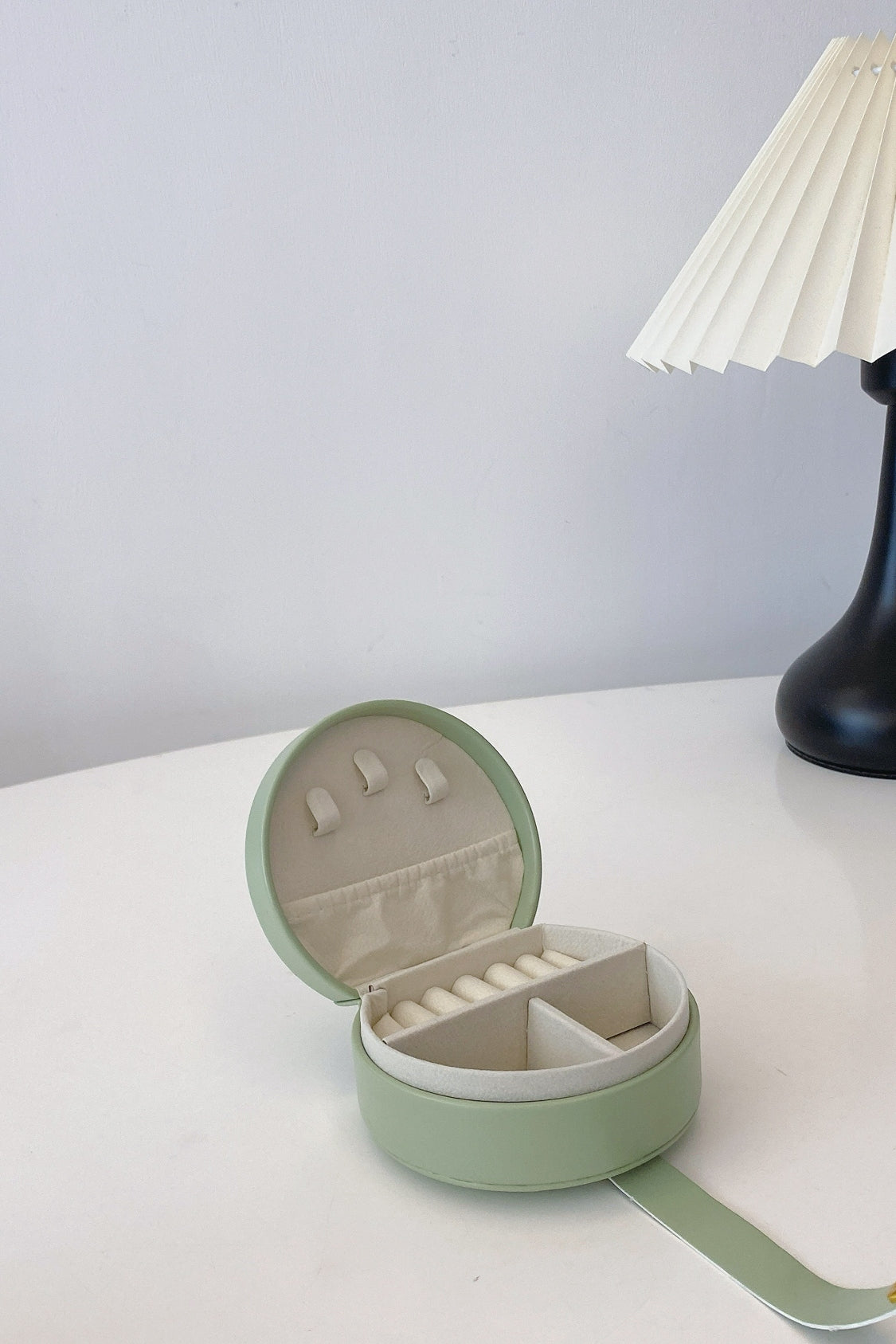 PU Leather Travel Jewelry Box - The Daily Makeover