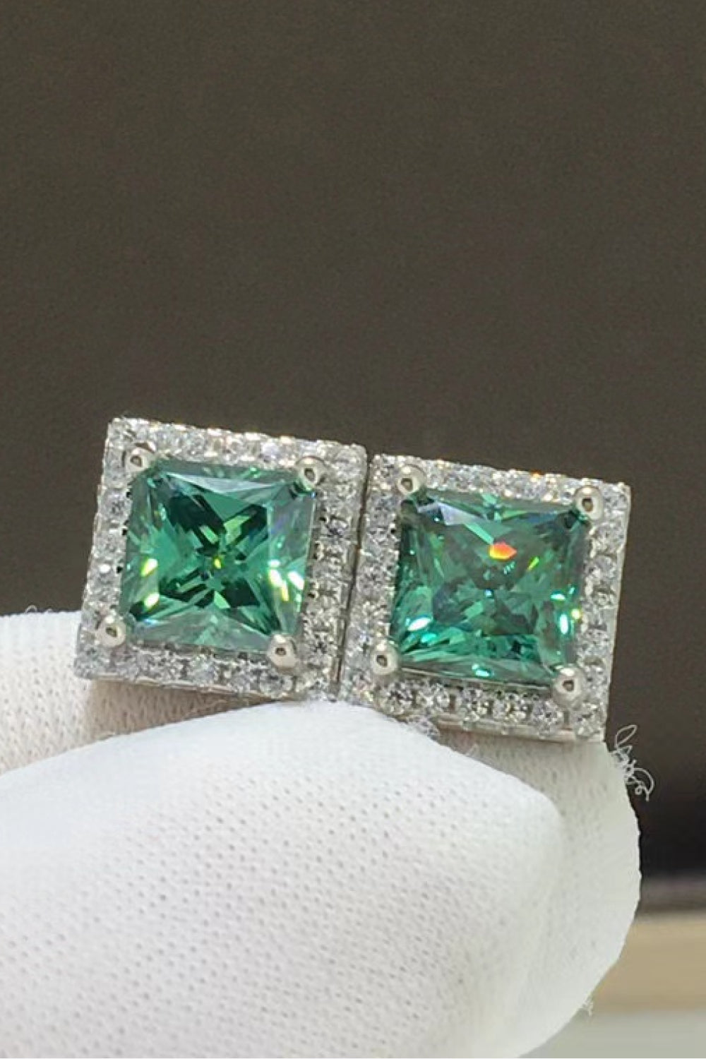 2 Carat Moissanite Square Stud Earrings - The Daily Makeover