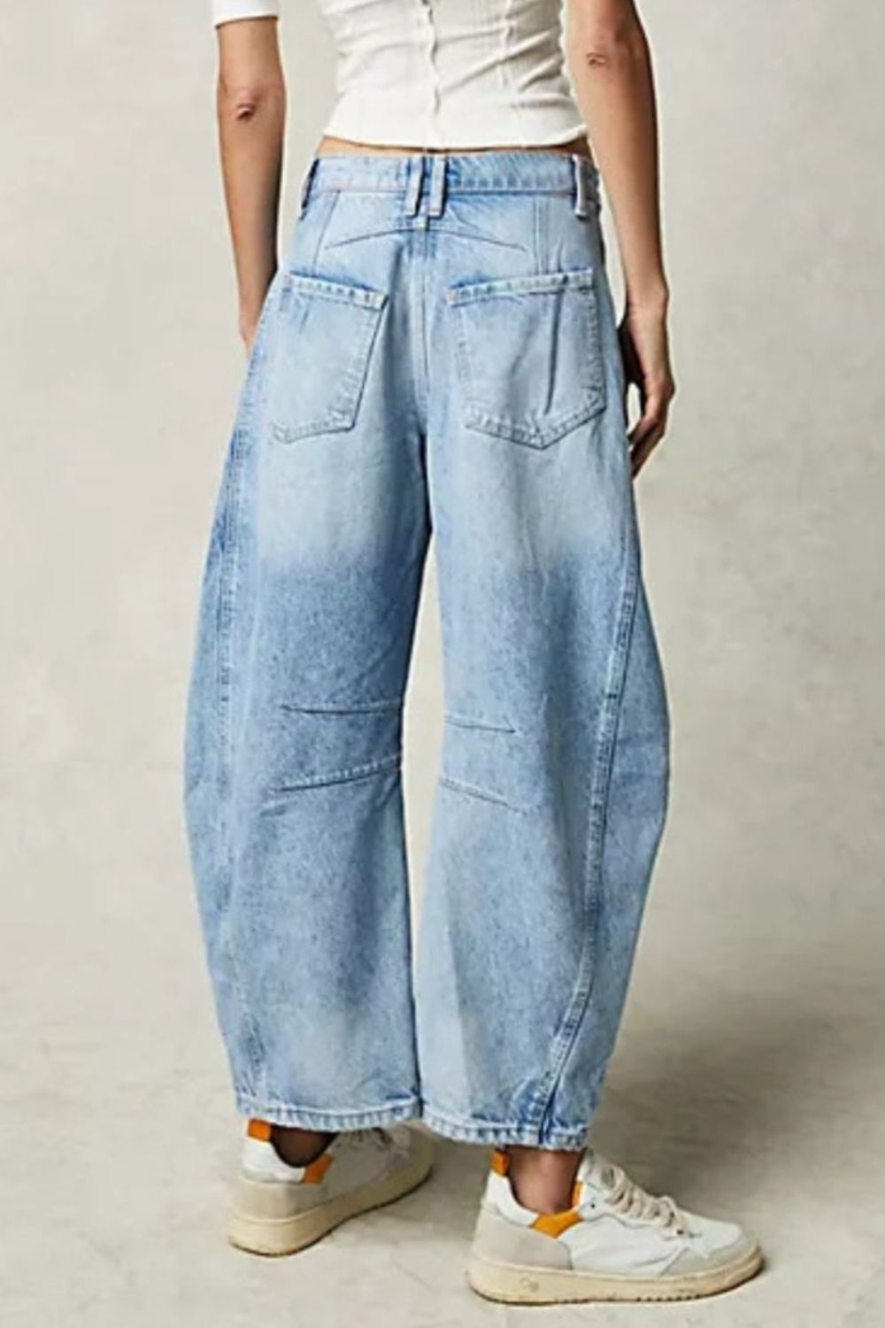 Wide Leg Jeans with Pockets - The Daily Makeover