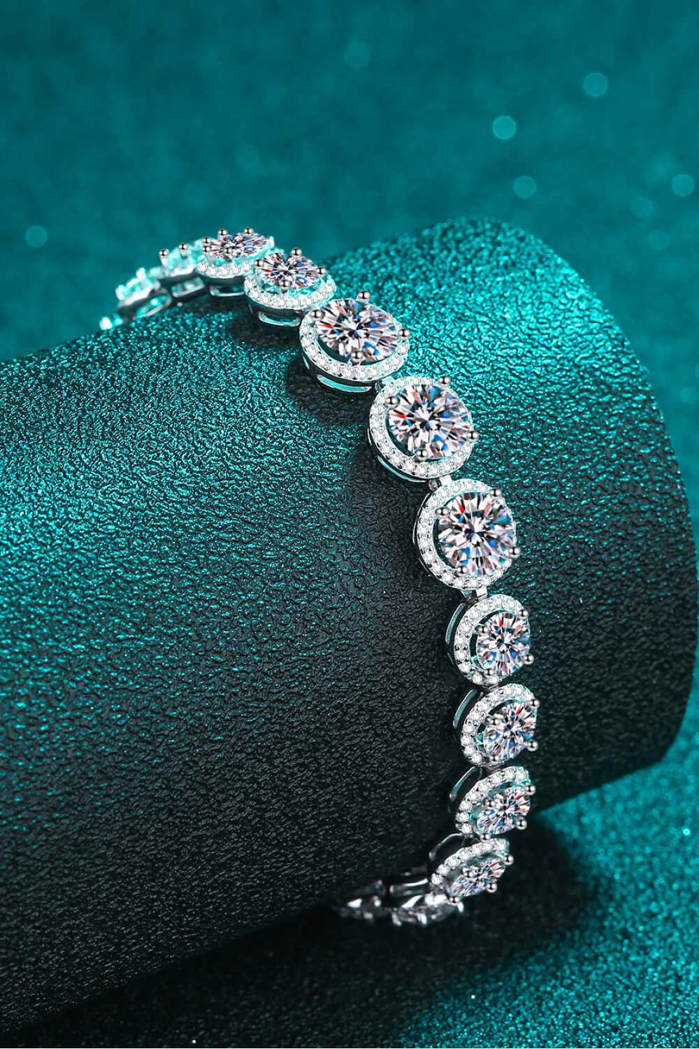 925 Sterling Silver 10.4 Carat Moissanite Bracelet - The Daily Makeover