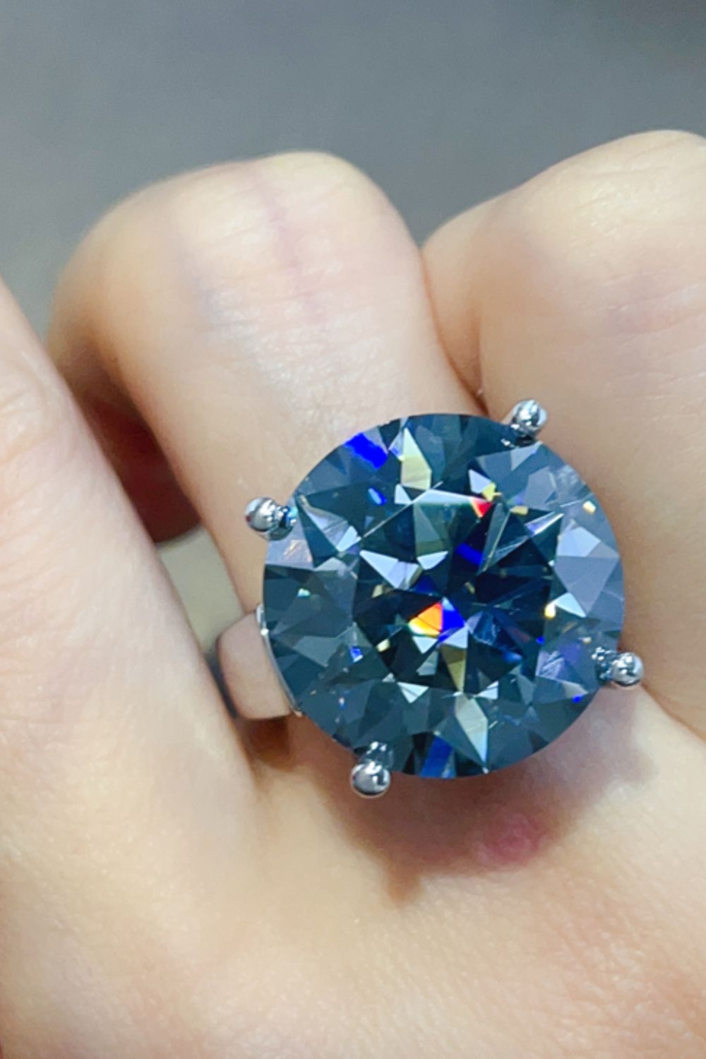 20 Carat Moissanite 925 Sterling Silver Ring - The Daily Makeover