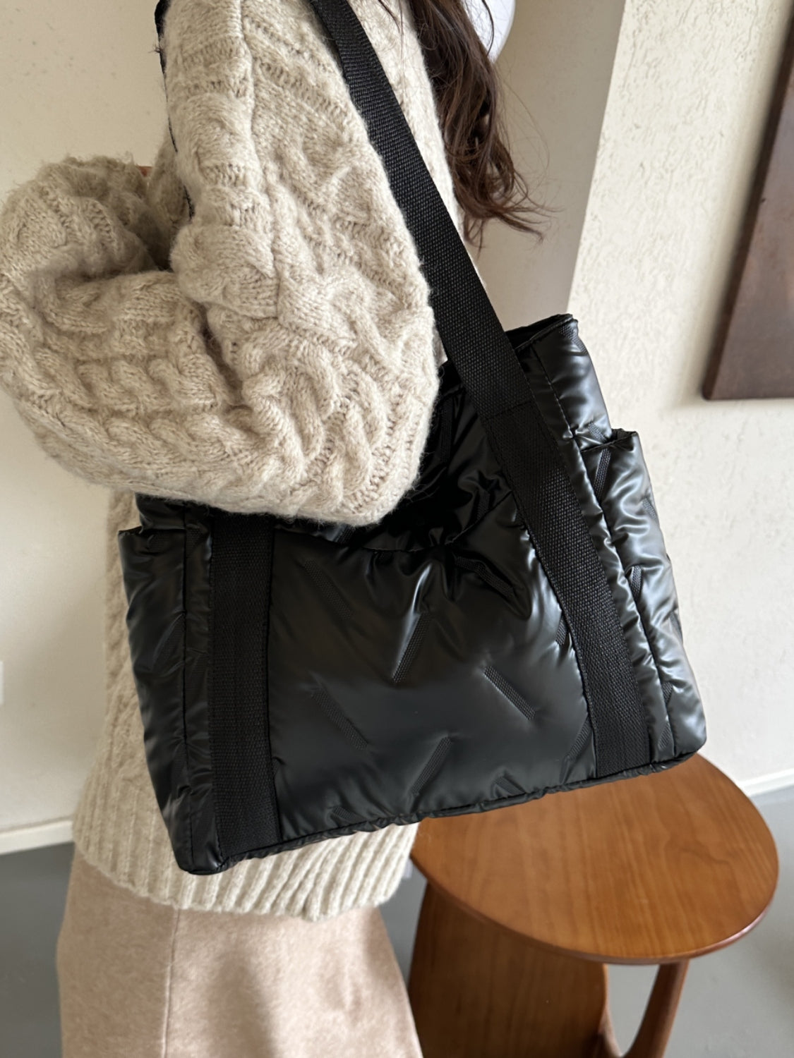 Solid Color Tote Bag with Side Pockets - The Daily Makeover