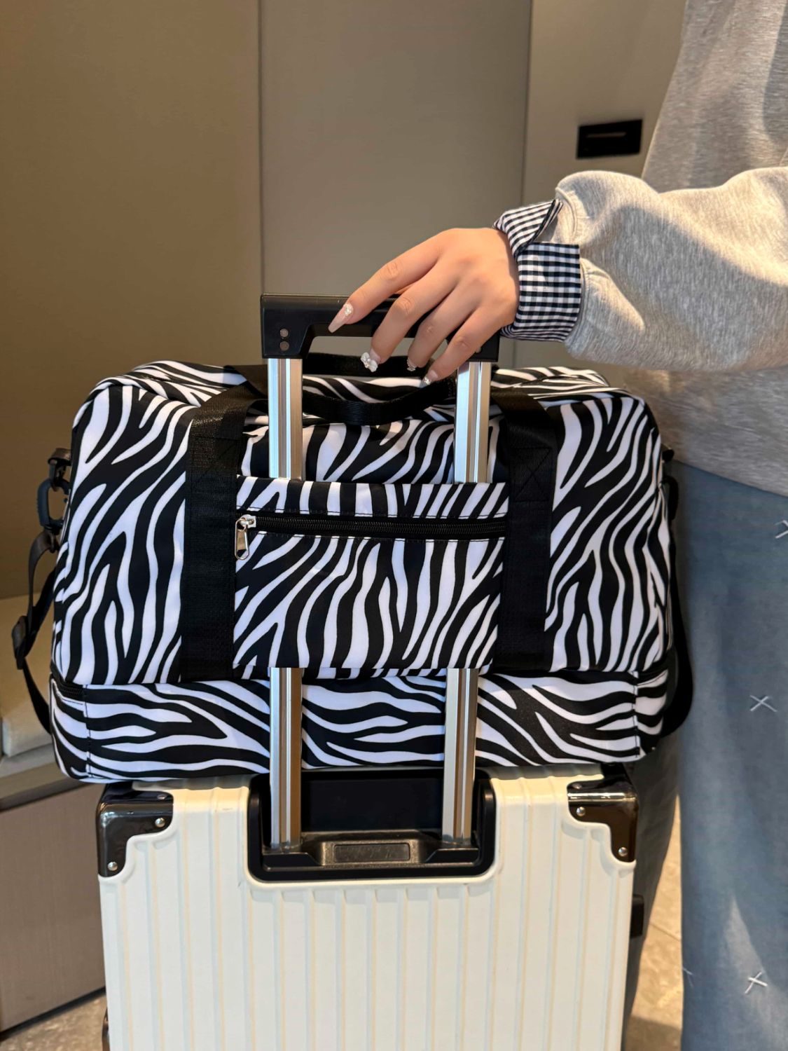 Oxford Cloth Leopard Travel Bag - The Daily Makeover