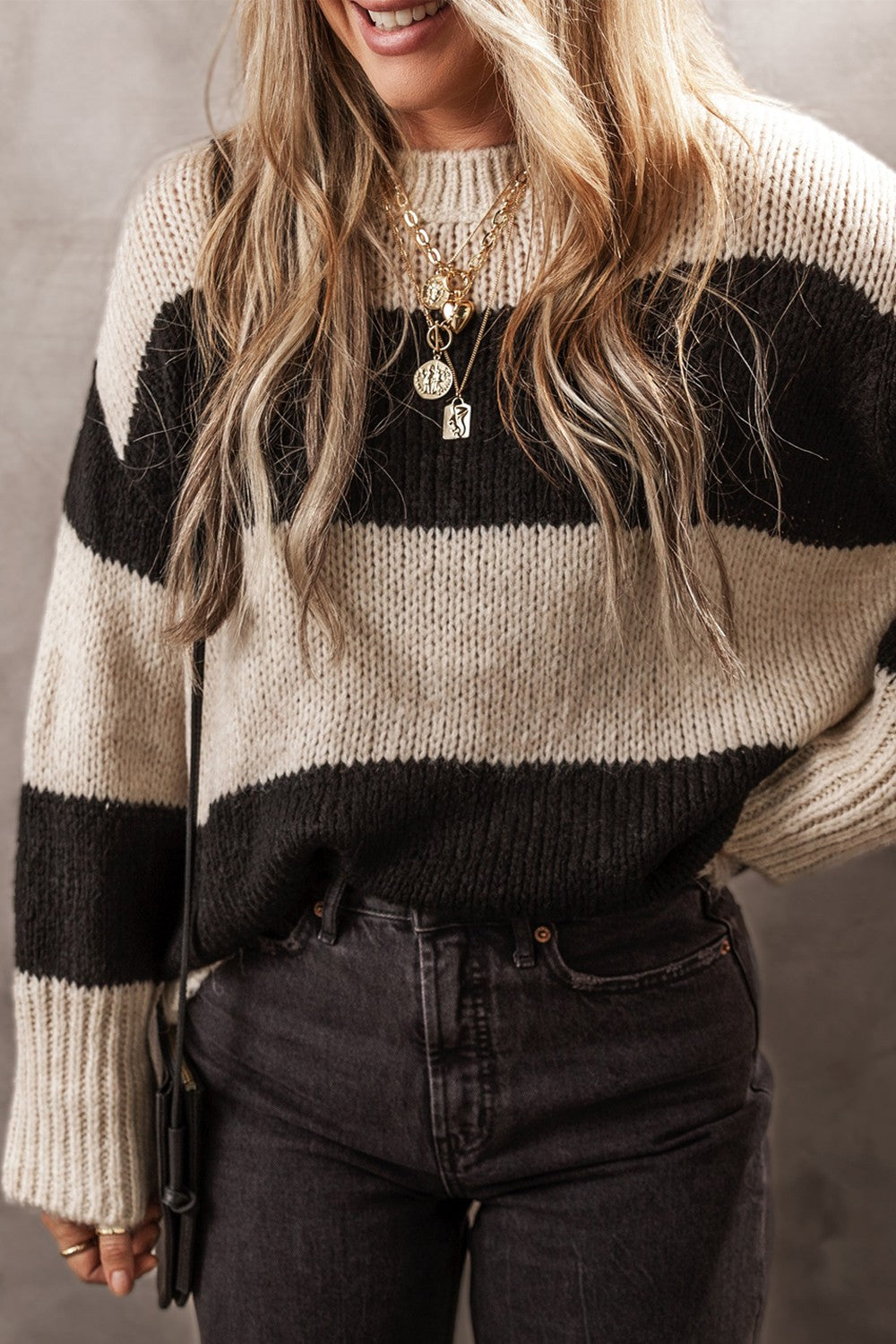 Color Block Round Neck Sweater - The Daily Makeover