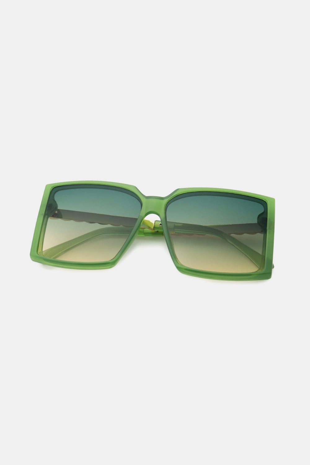 Polycarbonate Frame Square Sunglasses - The Daily Makeover