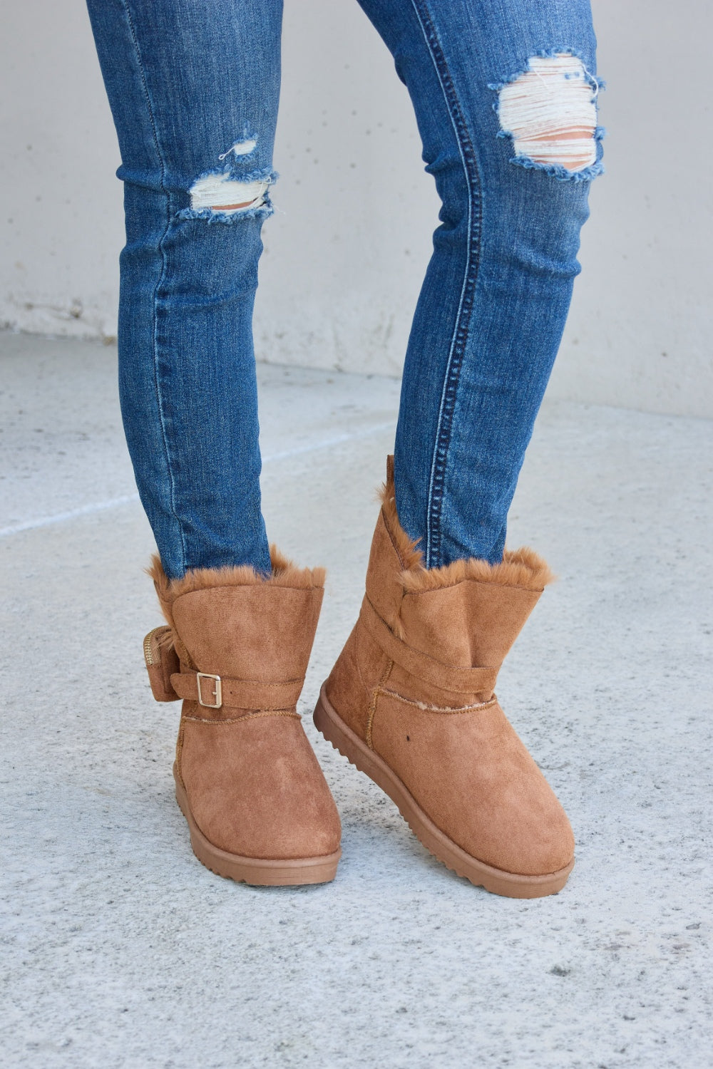 Forever Link Plush Thermal Flat Boots - The Daily Makeover