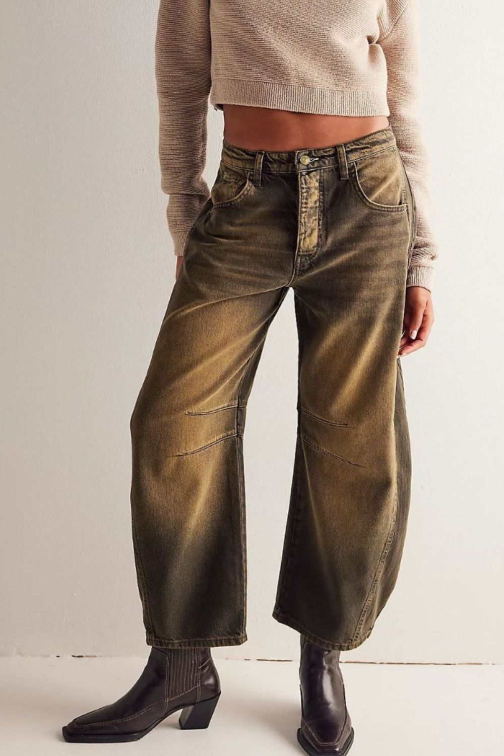 Wide Leg Jeans with Pockets - The Daily Makeover