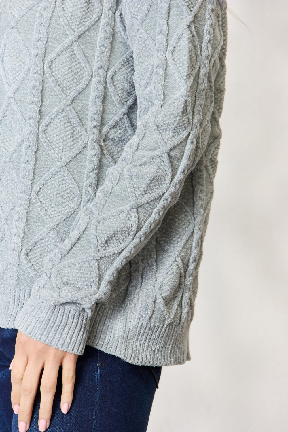 BiBi Cable Knit Round Neck Sweater - The Daily Makeover