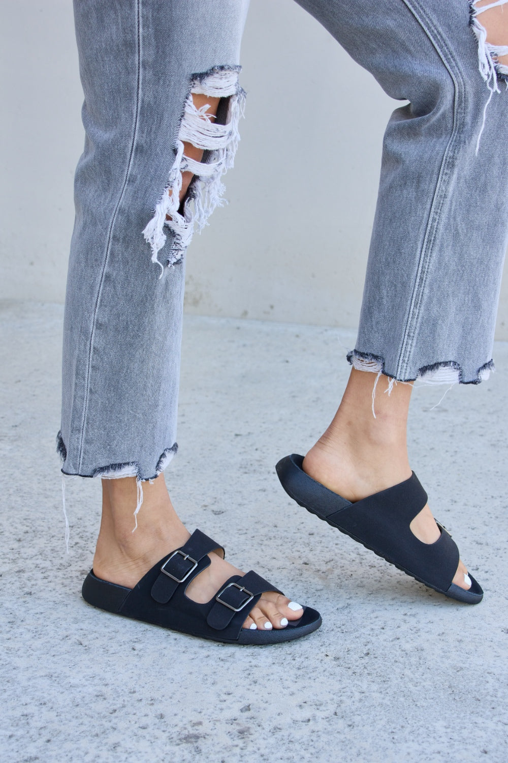 Forever Link Double Buckle Open Toe Sandals - The Daily Makeover