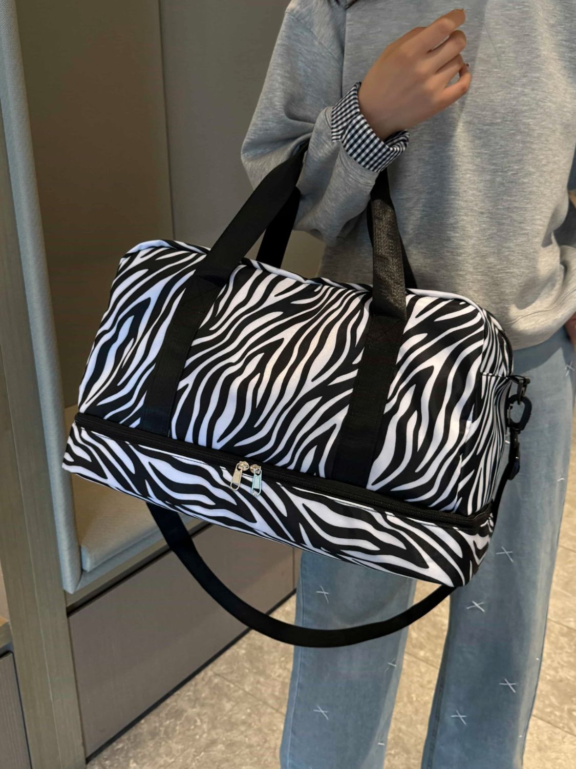 Oxford Cloth Leopard Travel Bag - The Daily Makeover