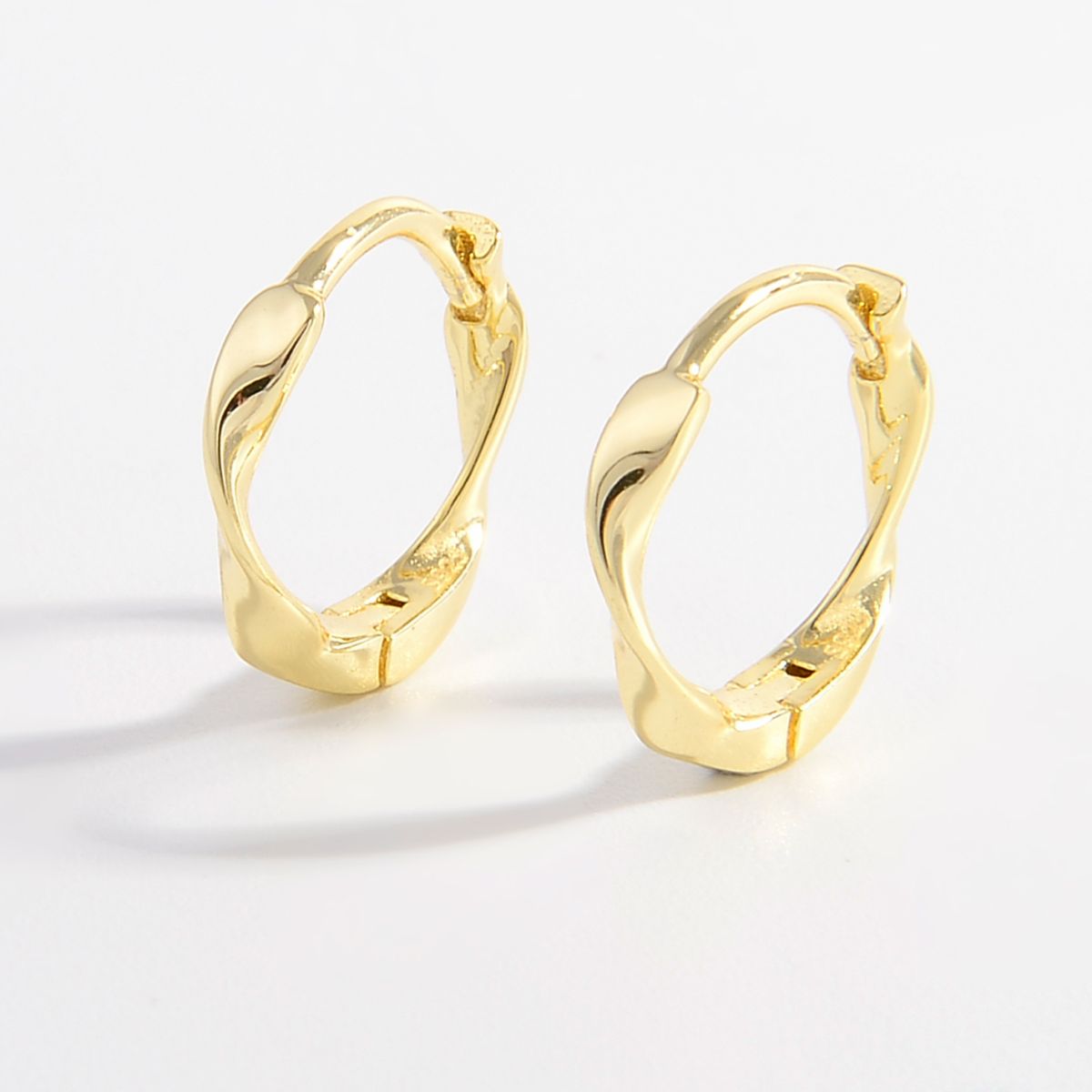 925 Sterling Silver Hoop Earrings - The Daily Makeover