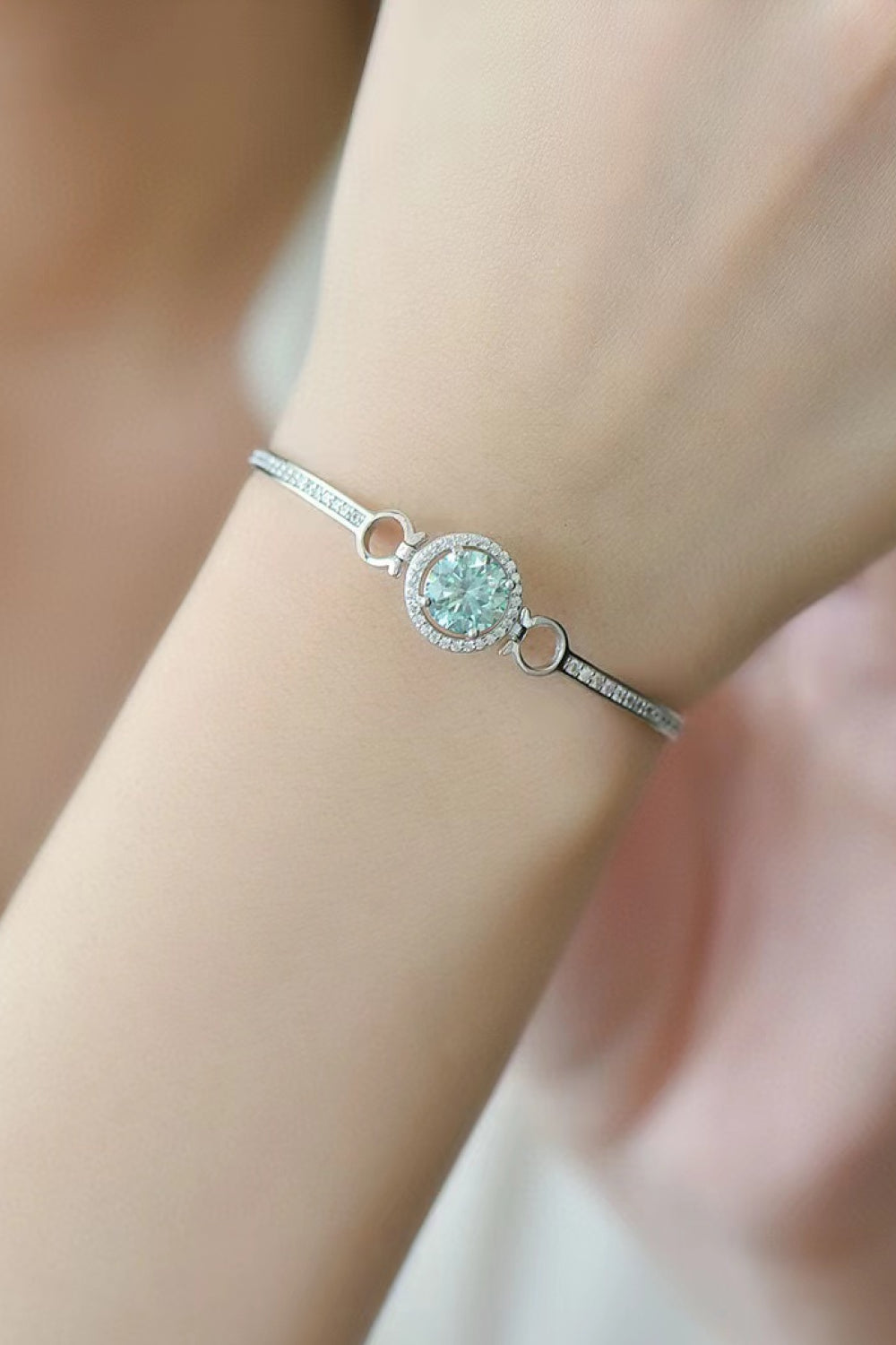 2 Carat Moissanite Platinum-Plated Bracelet - The Daily Makeover