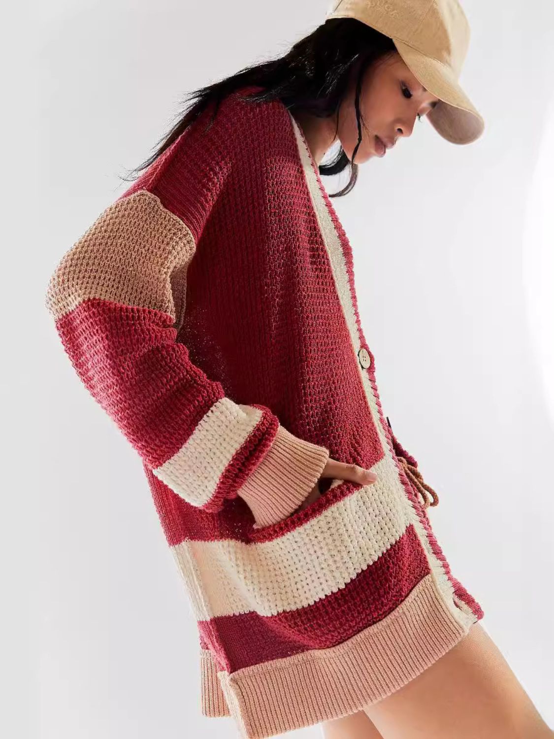 Pocketed Contrast V-Neck Long Sleeve Cardigan - The Daily Makeover