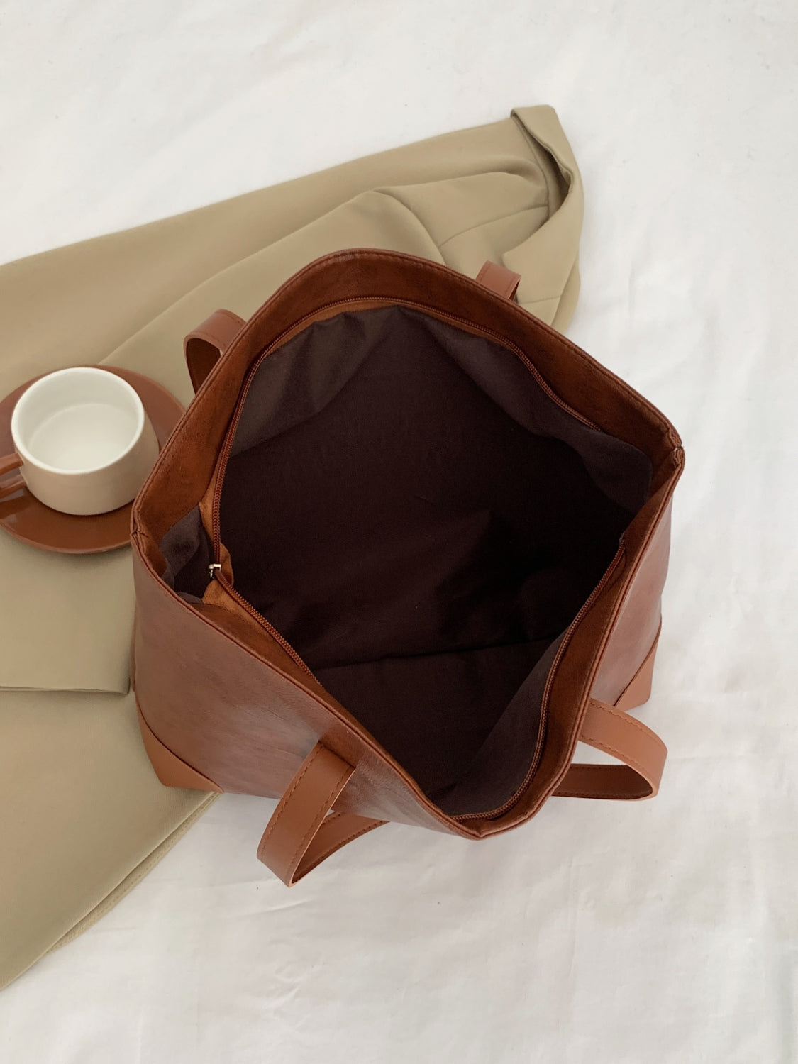 PU Leather Medium Tote Bag - The Daily Makeover