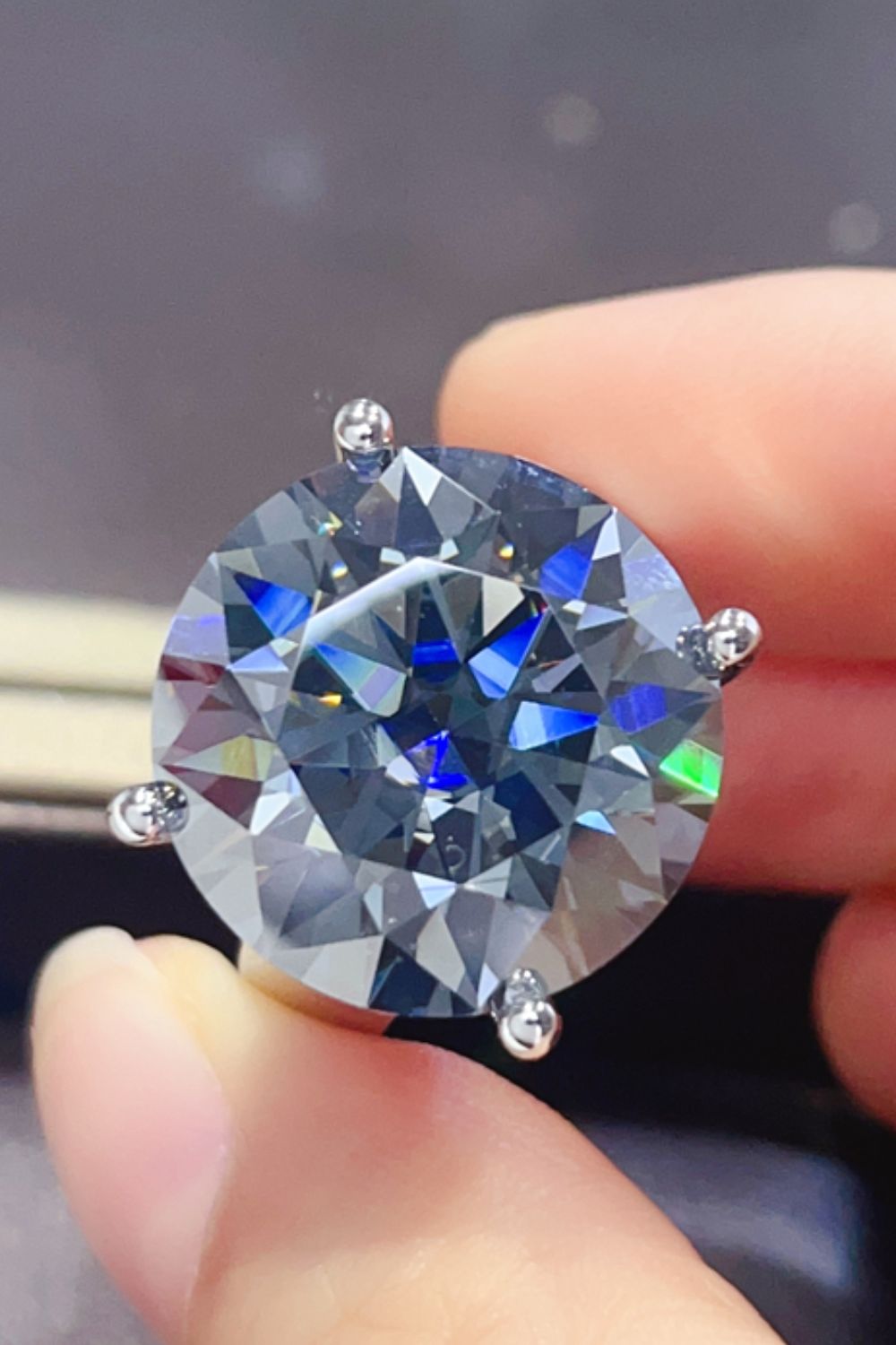 20 Carat Moissanite 925 Sterling Silver Ring - The Daily Makeover