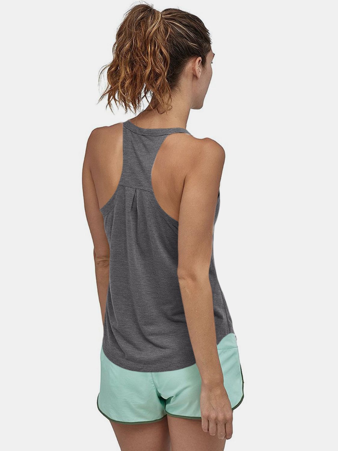 Scoop Neck Active Tank - The Daily Makeover