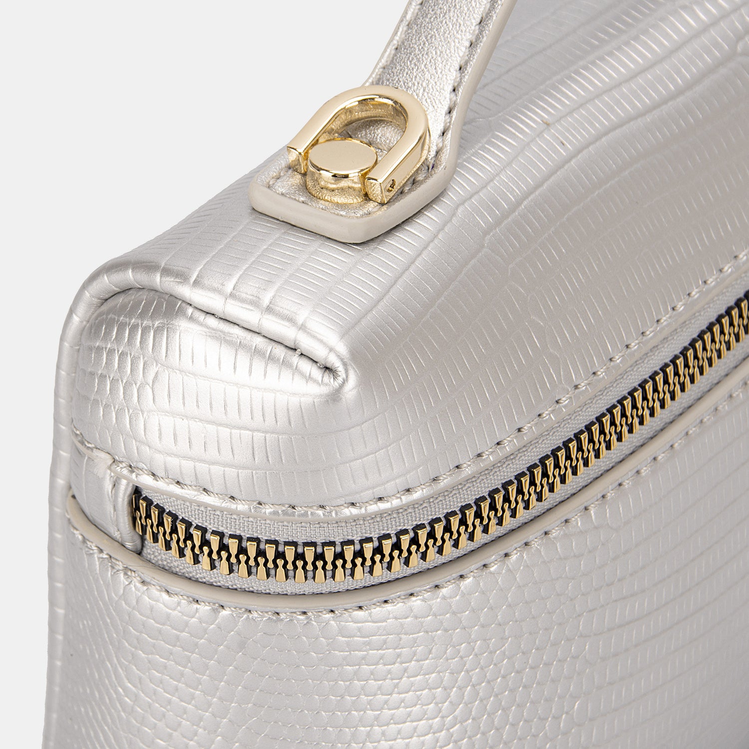 David Jones Texture PU Leather Handbag - The Daily Makeover