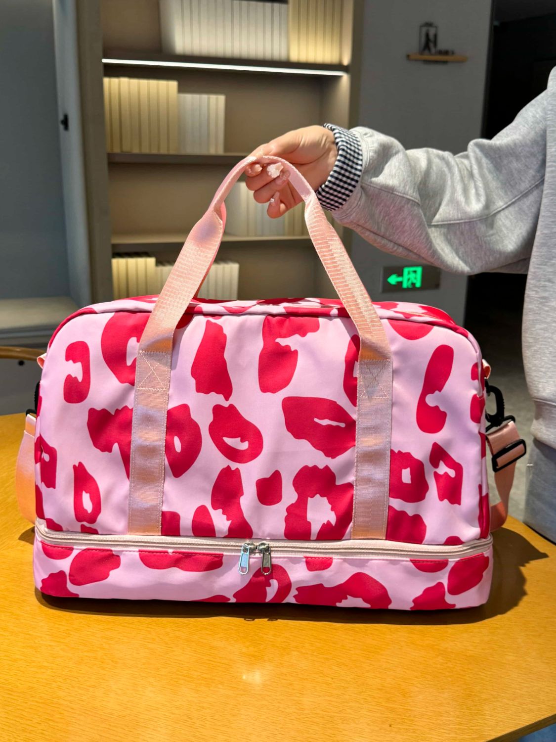 Oxford Cloth Leopard Travel Bag - The Daily Makeover
