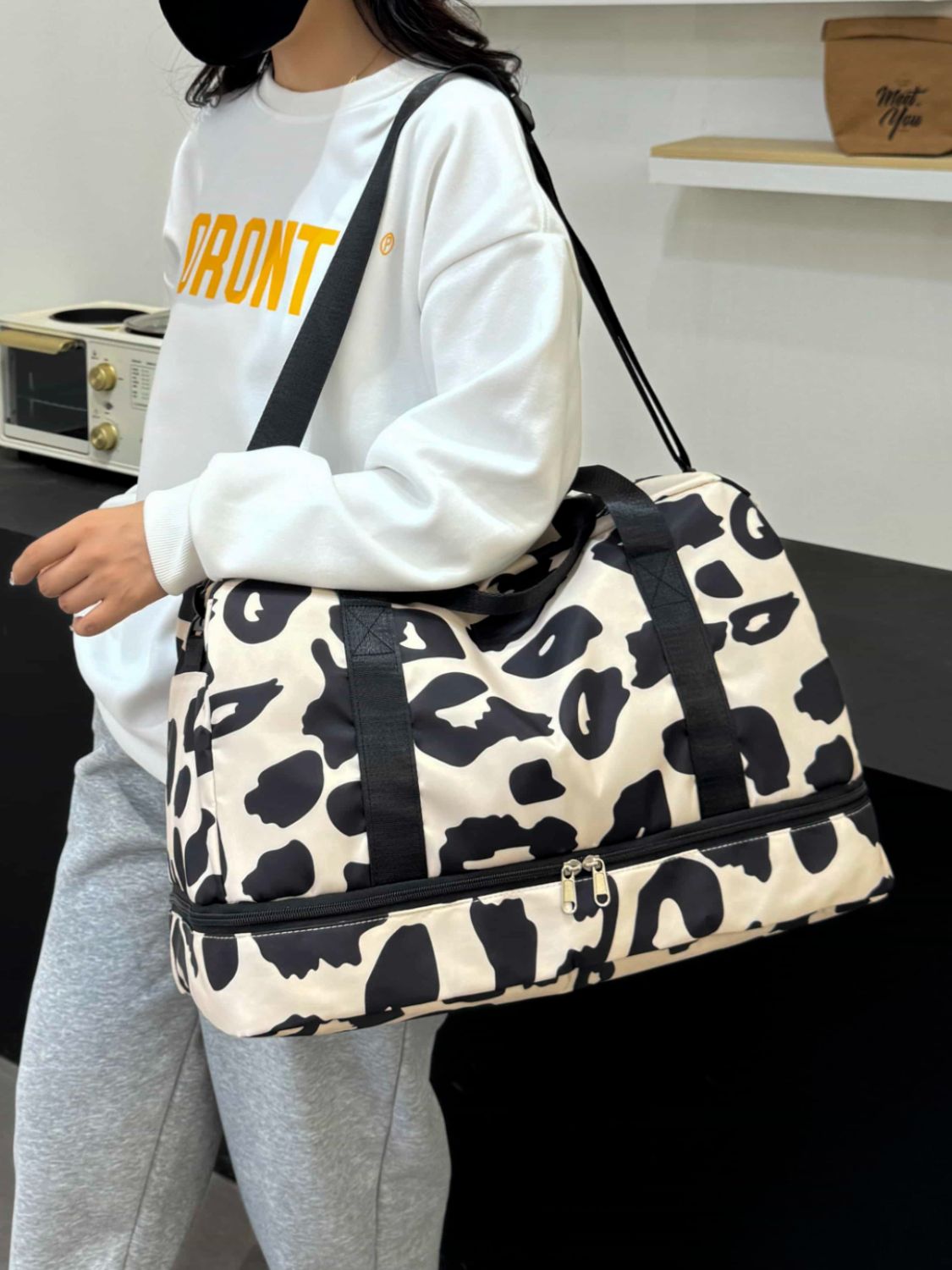 Oxford Cloth Leopard Travel Bag - The Daily Makeover