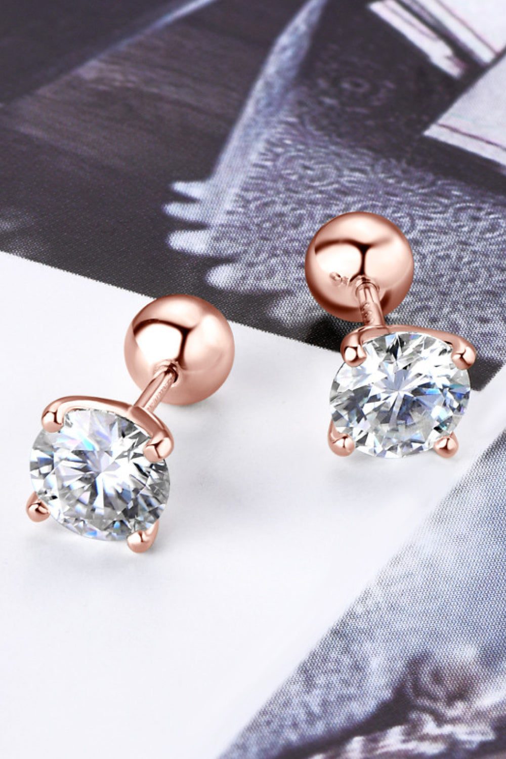 2 Carat Moissanite 925 Sterling Silver Stud Earrings - The Daily Makeover
