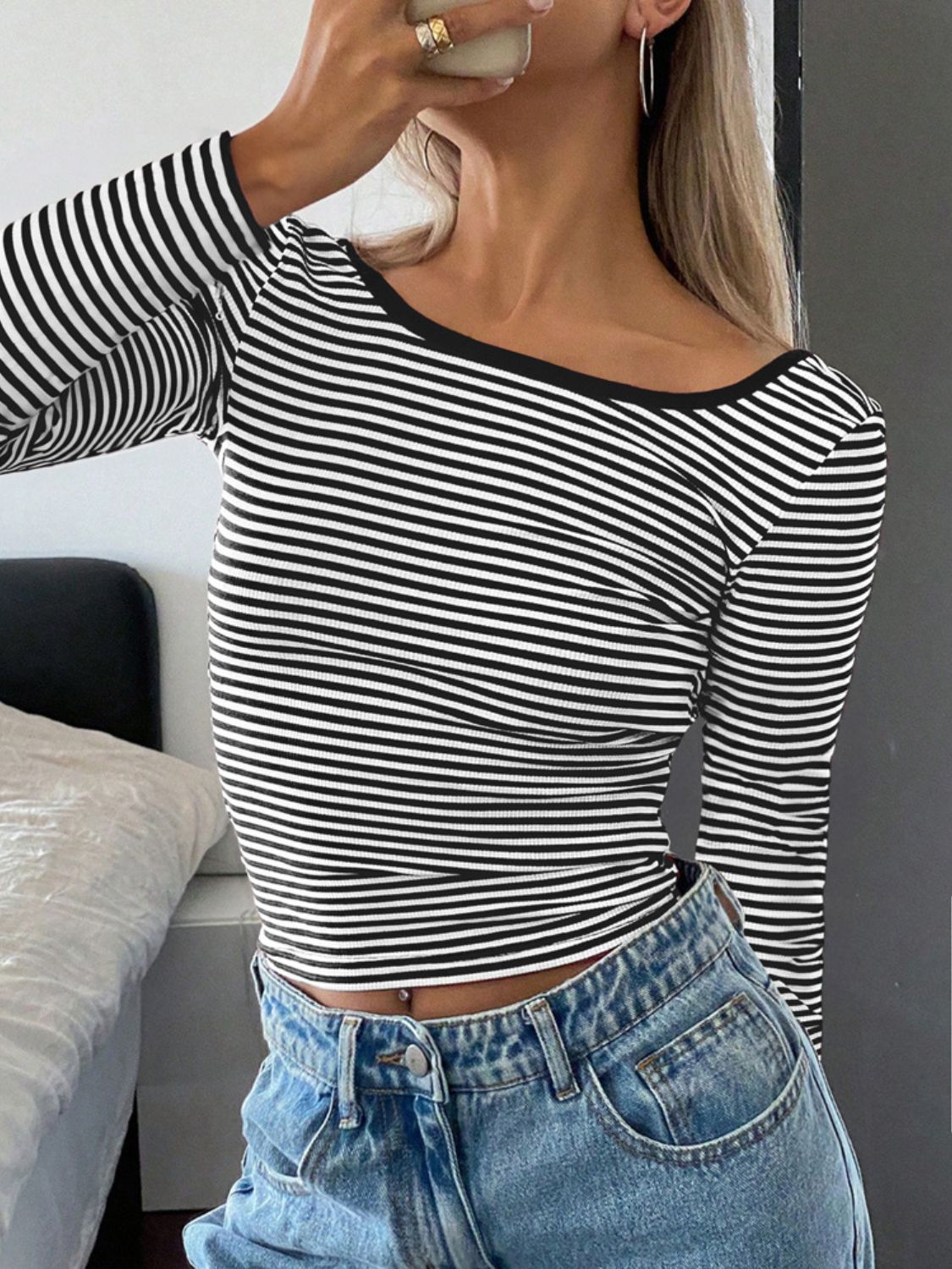 Devine Backless Striped Boat Neck Long Sleeve T-Shirt - The Daily Makeover