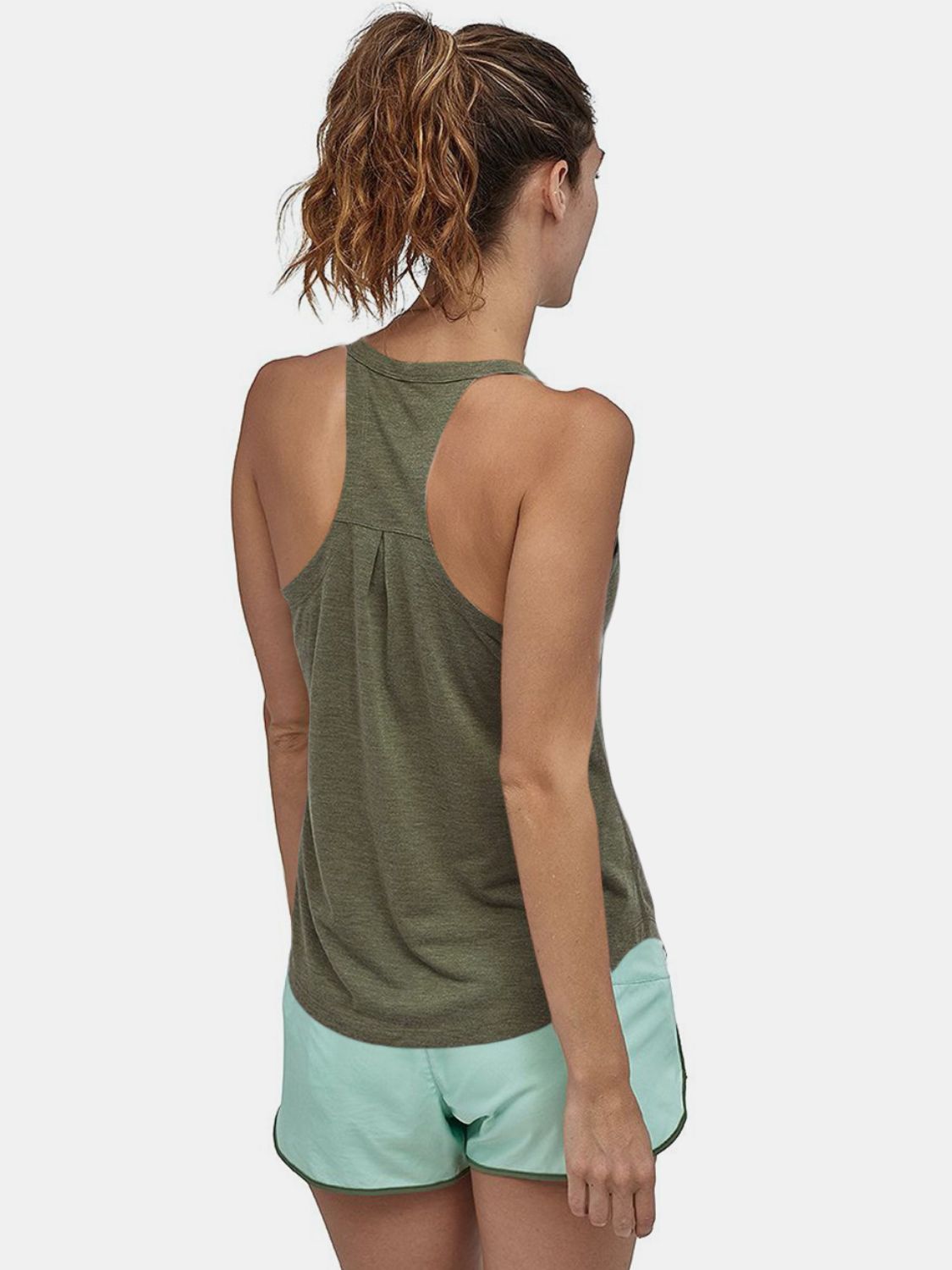 Scoop Neck Active Tank - The Daily Makeover