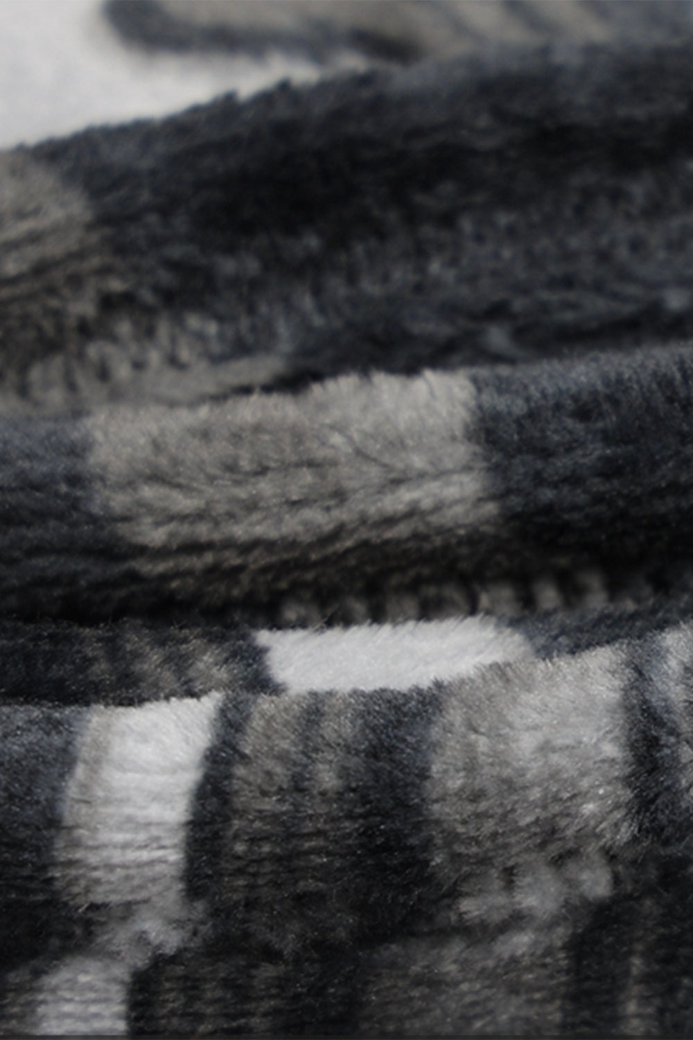 Cuddley Fleece Decorative Throw Blanket - The Daily Makeover