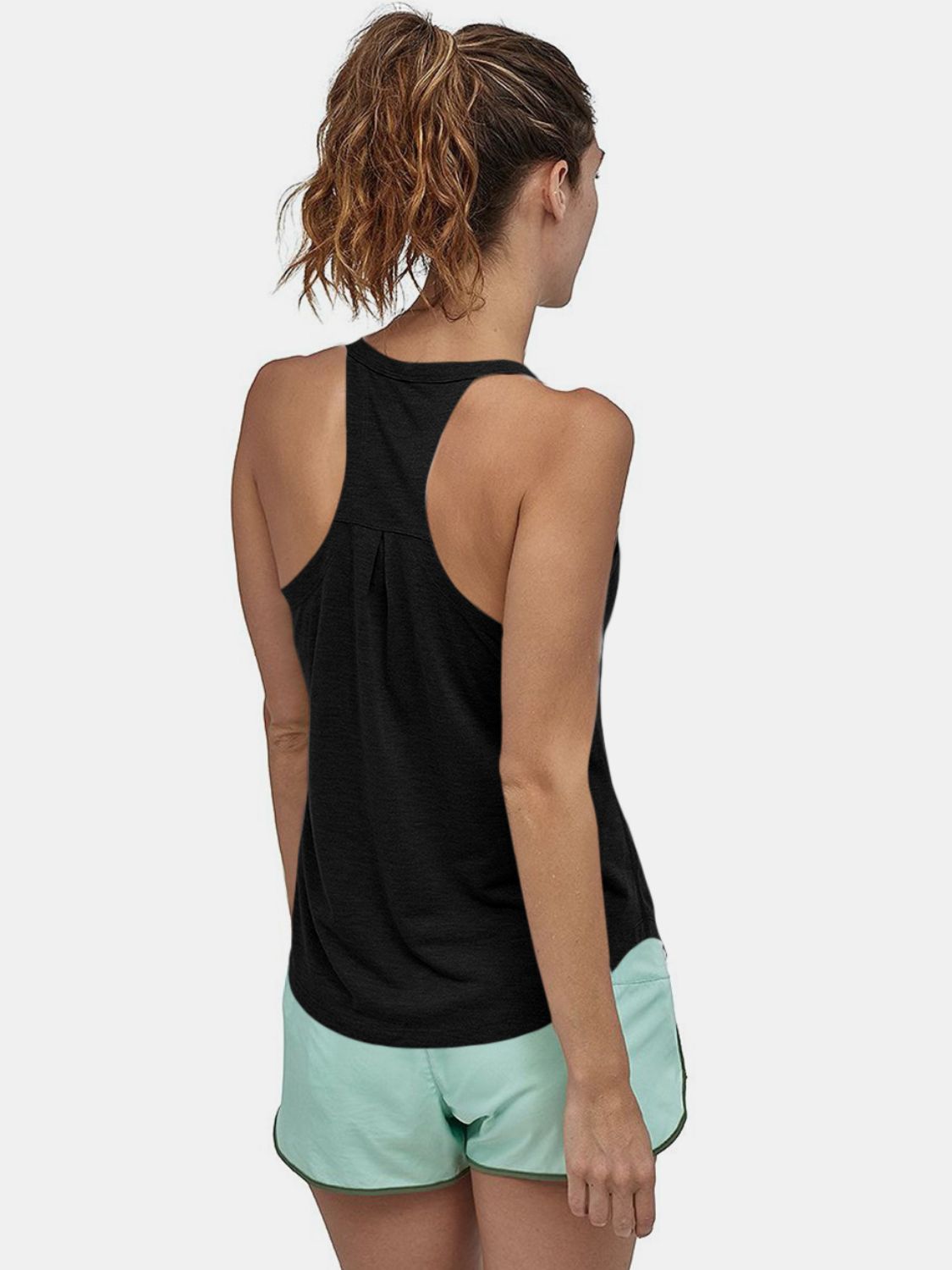 Scoop Neck Active Tank - The Daily Makeover