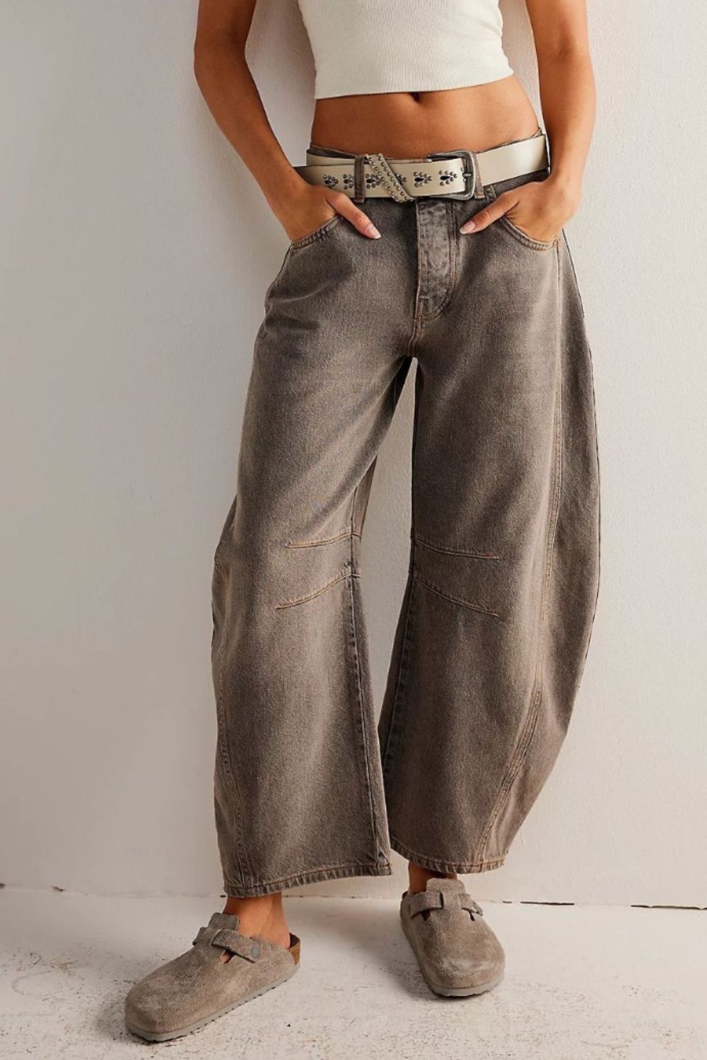 Wide Leg Jeans with Pockets - The Daily Makeover