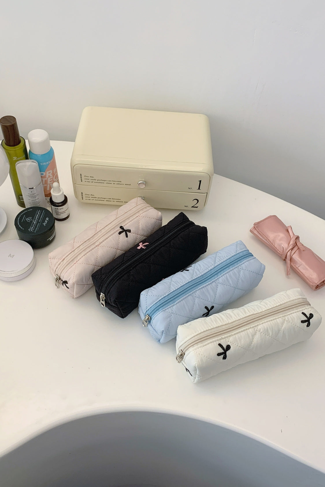 3 Piece Bow Quilted Cloth Storage Bag Set - The Daily Makeover