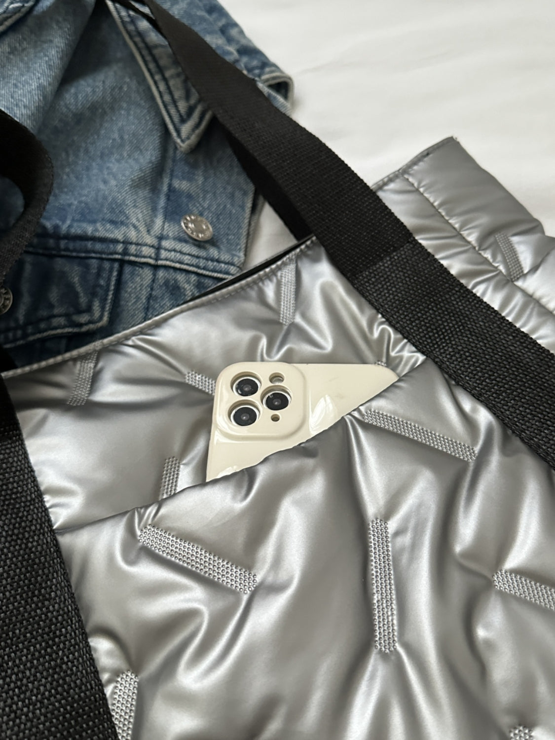 Solid Color Tote Bag with Side Pockets - The Daily Makeover