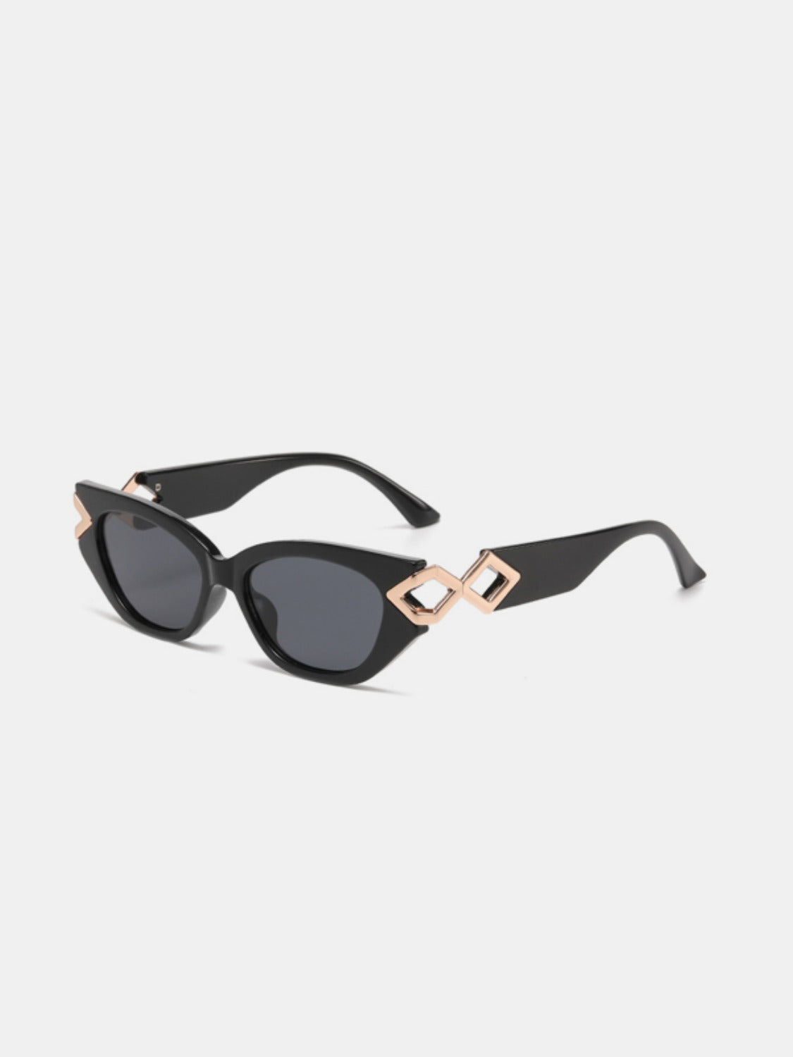 Polycarbonate Frame Cat-Eye Sunglasses - The Daily Makeover
