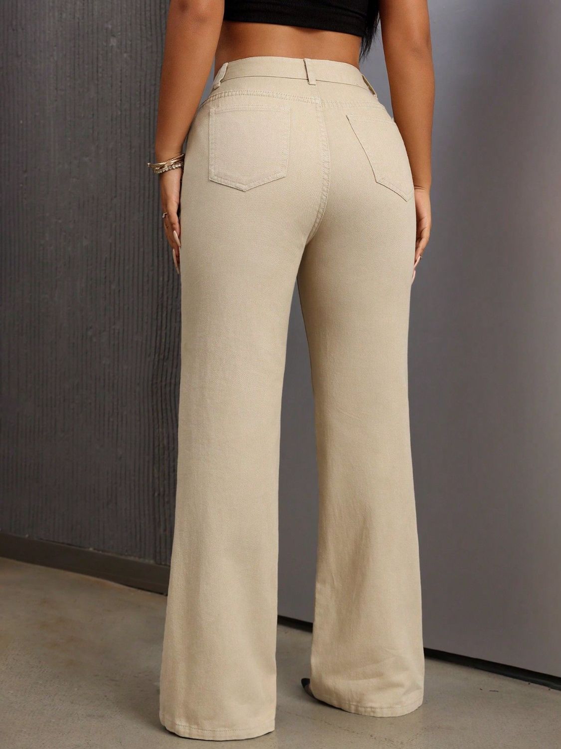 Bootcut Jeans with Pockets - The Daily Makeover