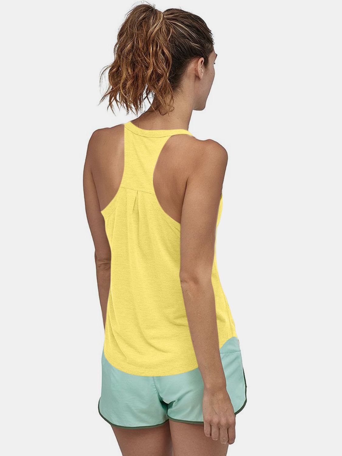 Scoop Neck Active Tank - The Daily Makeover