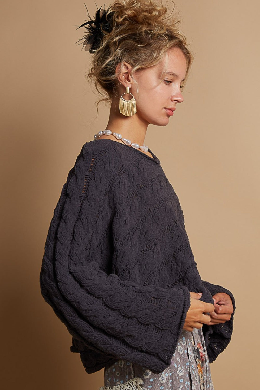 POL Round Neck Cable Knit Cropped Sweater - The Daily Makeover