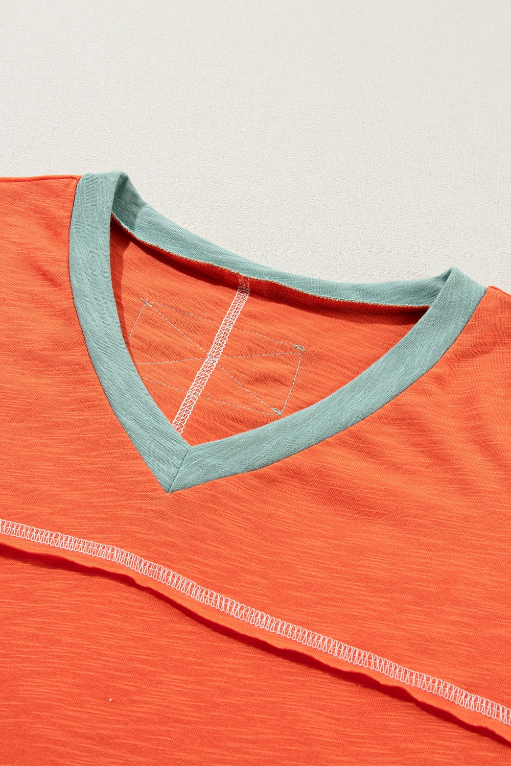 Color Block V-Neck Short Sleeve T-Shirt - The Daily Makeover