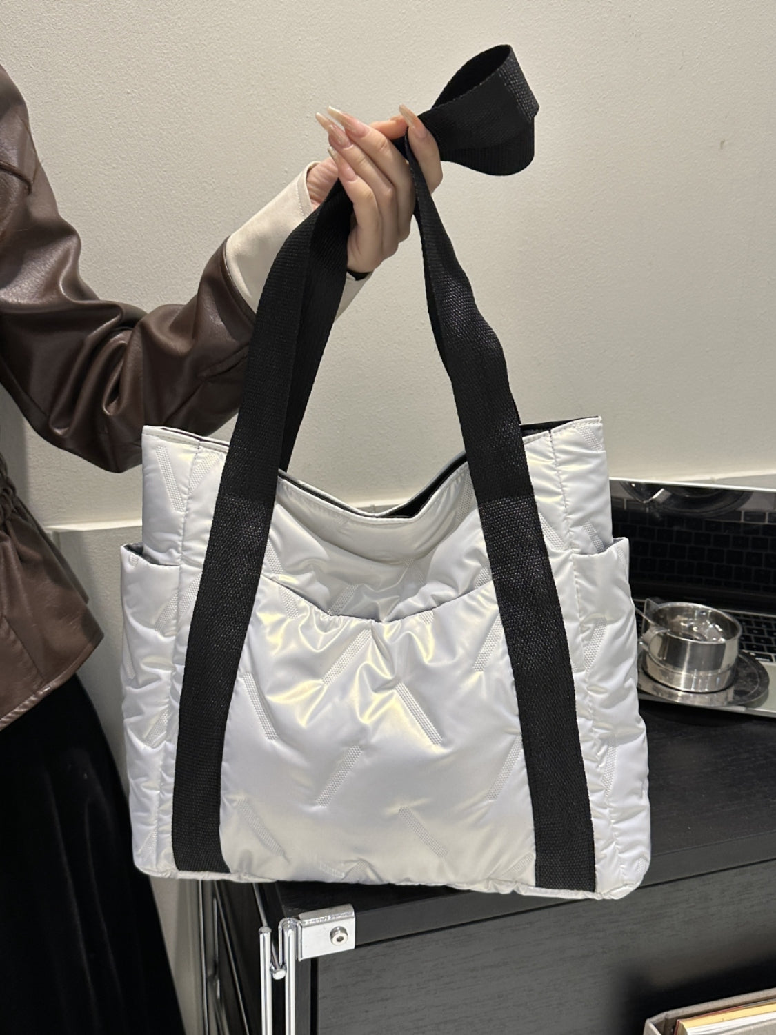 Solid Color Tote Bag with Side Pockets - The Daily Makeover
